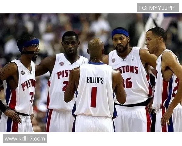 2015年12月7日湖人与活塞的激烈对决回顾与精彩瞬间分析 2015年12月7日湖人与活塞的激烈对决回顾与精彩瞬间分析